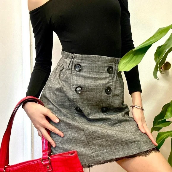 Vintage-Inspired Grey Plaid Lace Trim Mini Skirt Size XS - Picture 3 of 8